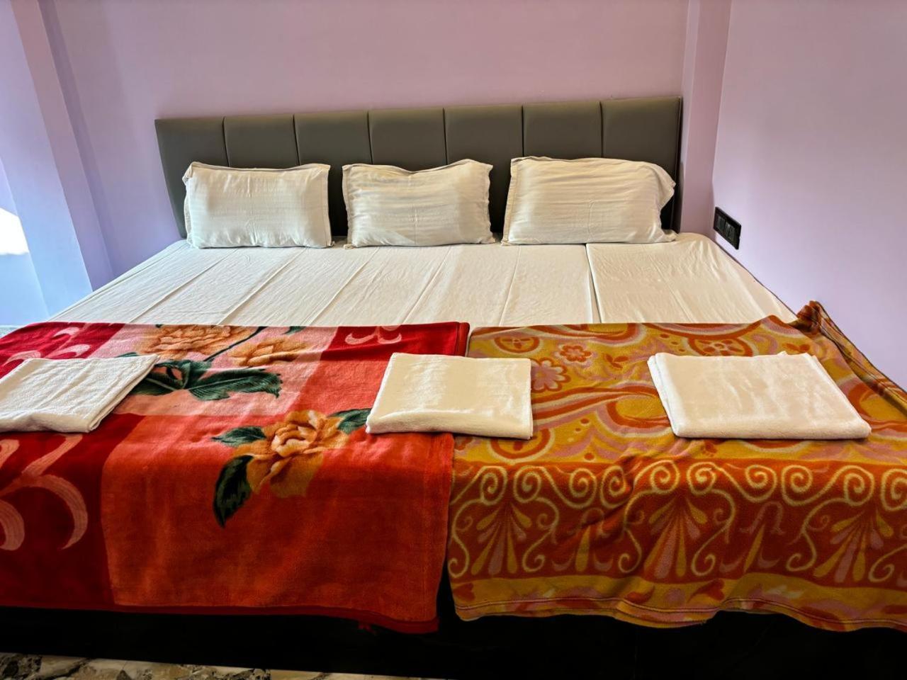 Holy City Inn Βαρανάσι Εξωτερικό φωτογραφία