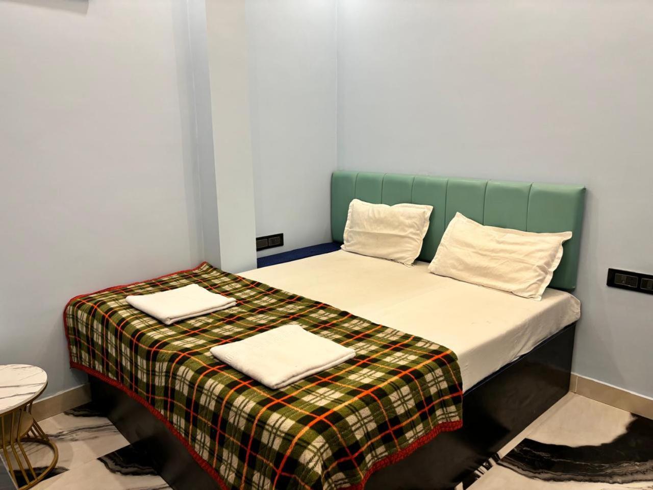 Holy City Inn Βαρανάσι Εξωτερικό φωτογραφία